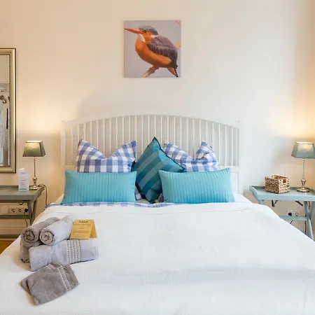 Blues & Chutney Bed & Breakfast Bonn